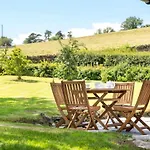 2 Bed In Penrith Oc-Sz271 Дом отдыха