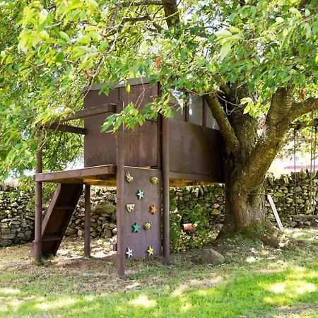 2 Bed In Bampton Sz271 *