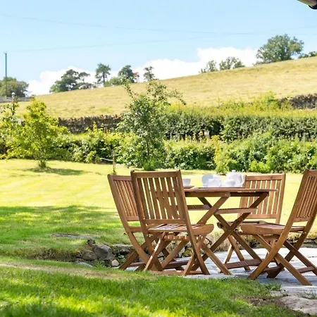 2 Bed In Penrith Oc-sz271 度假居