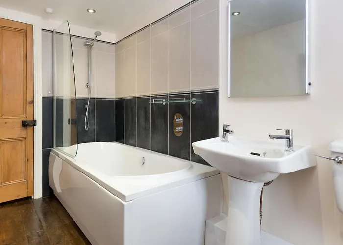 2 Bed In Penrith Oc-Sz271 度假居