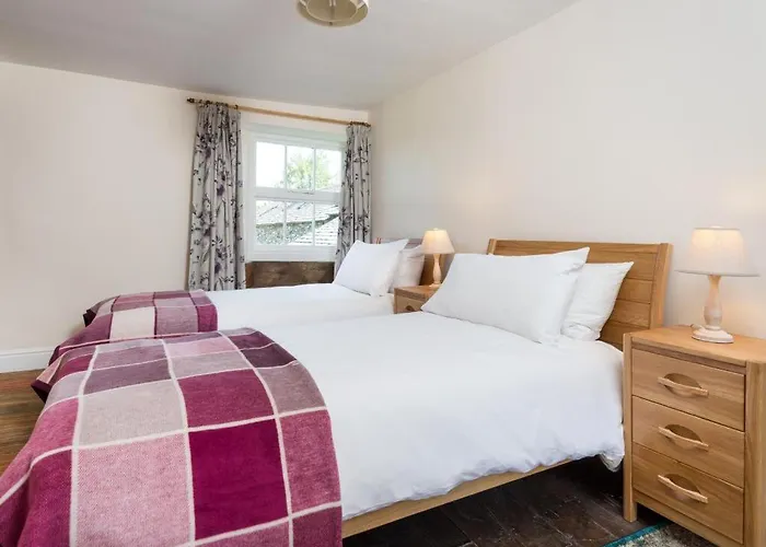 2 Bed In Penrith Oc-Sz271